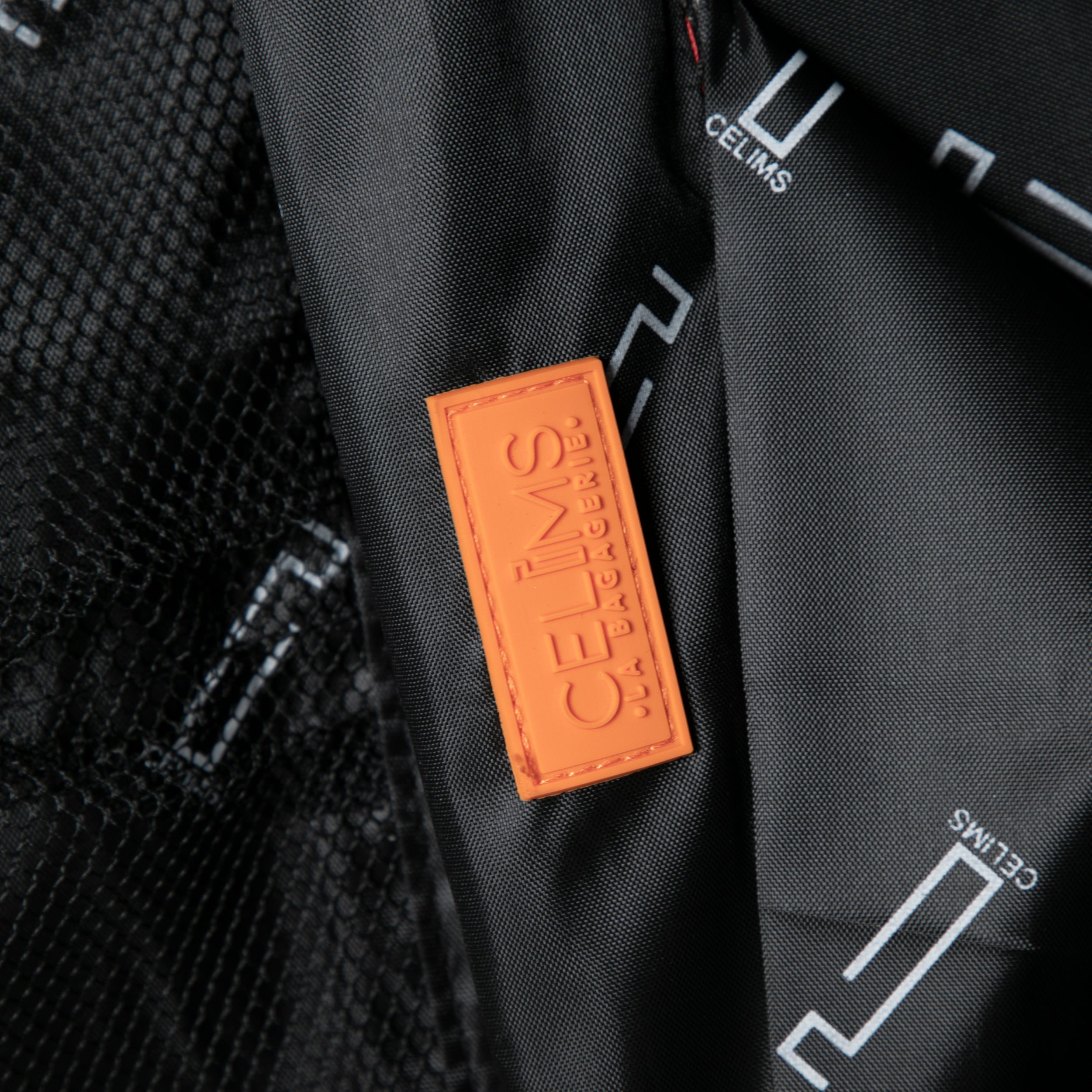 Valise Moyenne Trunk rigide L – 65 x 40 x 30 cm – Serrure TSA